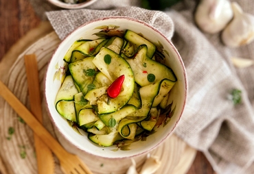 ZUCCHINE MARINATE A CRUDO: CONTORNO SENZA COTTURA