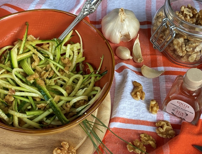 ZUCCHINE CRUDE MARINATE: GUSTOSA RICETTA ESTIVA